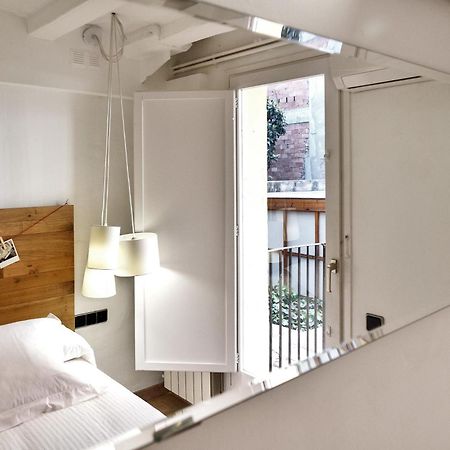 Feelathome Center Apartments Barcelona Exterior photo
